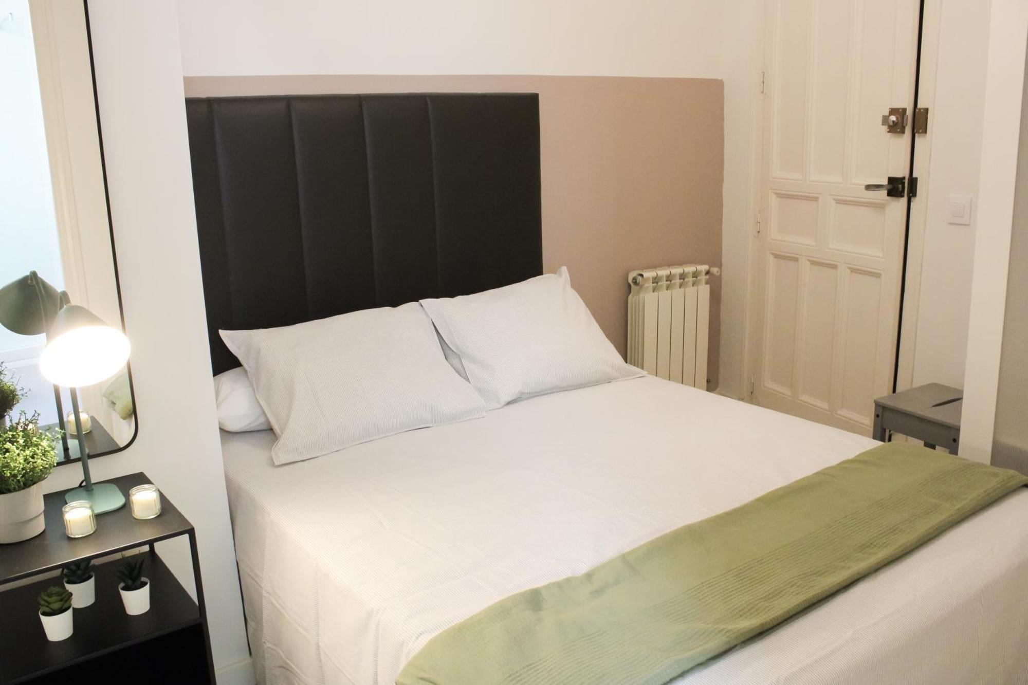 Matute Street, Private Rooms — Photos 1